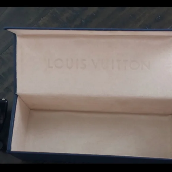 Louis Vuitton La Boum Sunglasses 56mm - Picture 9 of 13